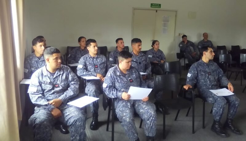 Participamos de la ceremonia de fin de curso (CP-14) en la Escuela de Aviación Naval (ESANA).